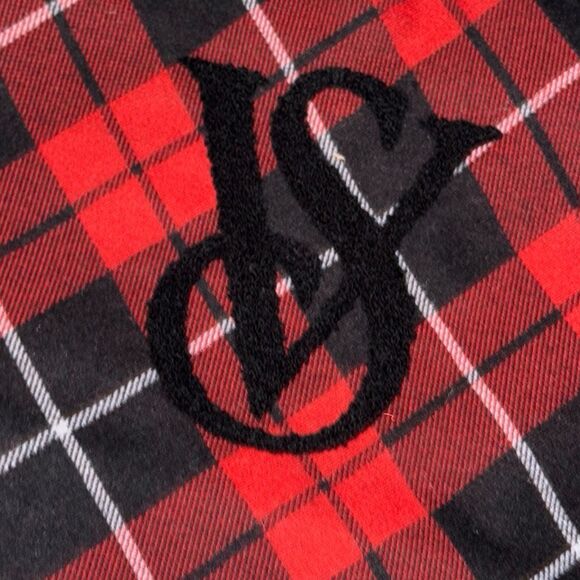 NWT Victoria's Secret Red and Black Plaid Tote Large Bag VS Plush Logo - Picture 2 of 6